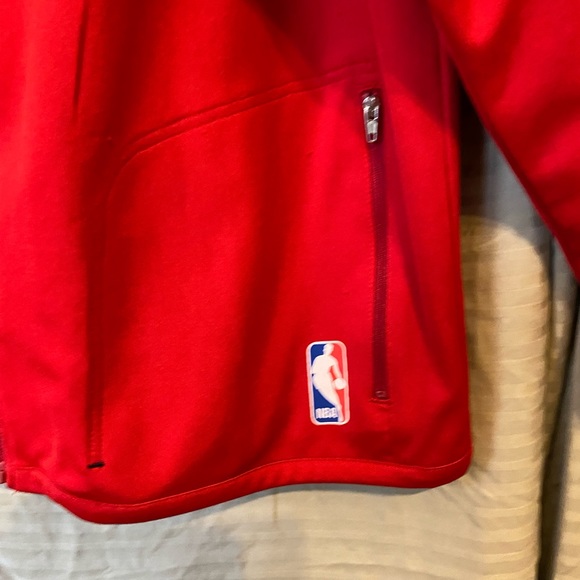 adidas NBA Chicago Bulls Jacket - Picture 8 of 16